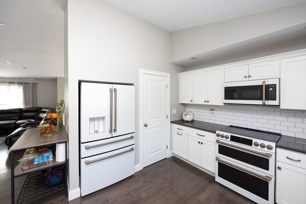 35 J Davis Road Charlton, MA 01507 - Photo 13 of 34