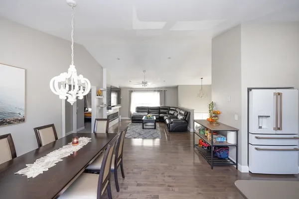$699,900 | 35 J Davis Road, Charlton, MA 01507