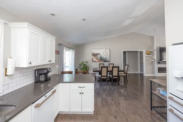 $699,900 | 35 J Davis Road, Charlton, MA 01507