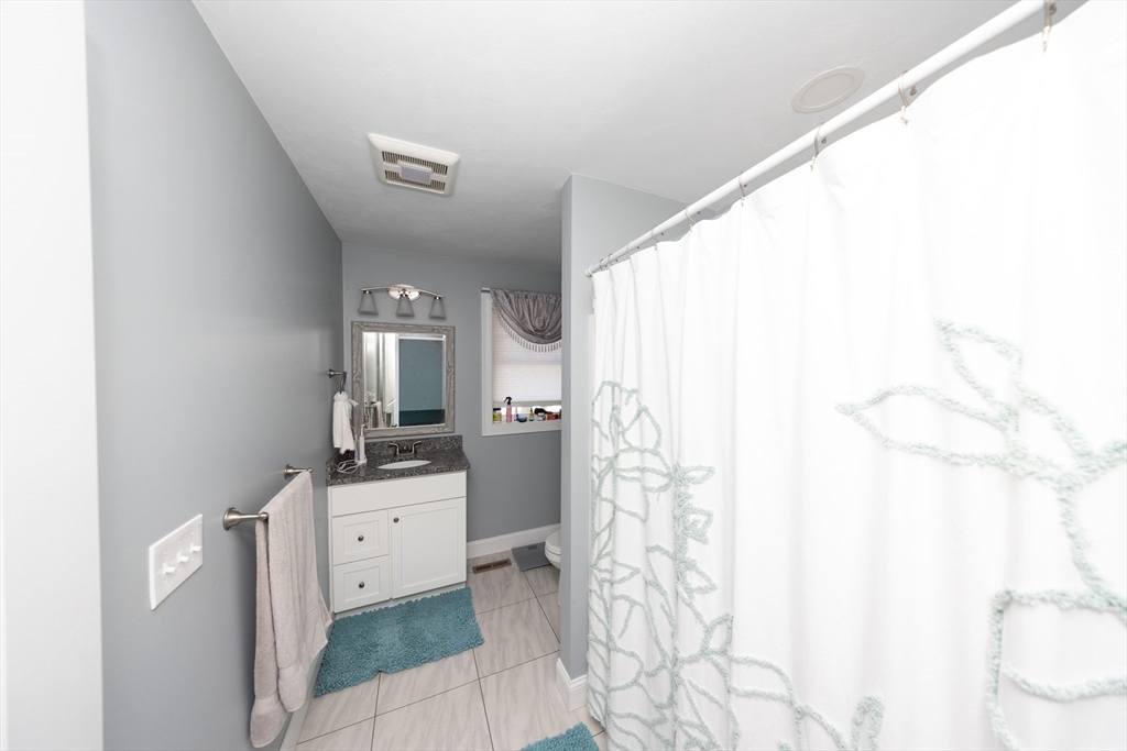 35 J Davis Road Charlton, MA 01507 - Photo 20 of 34