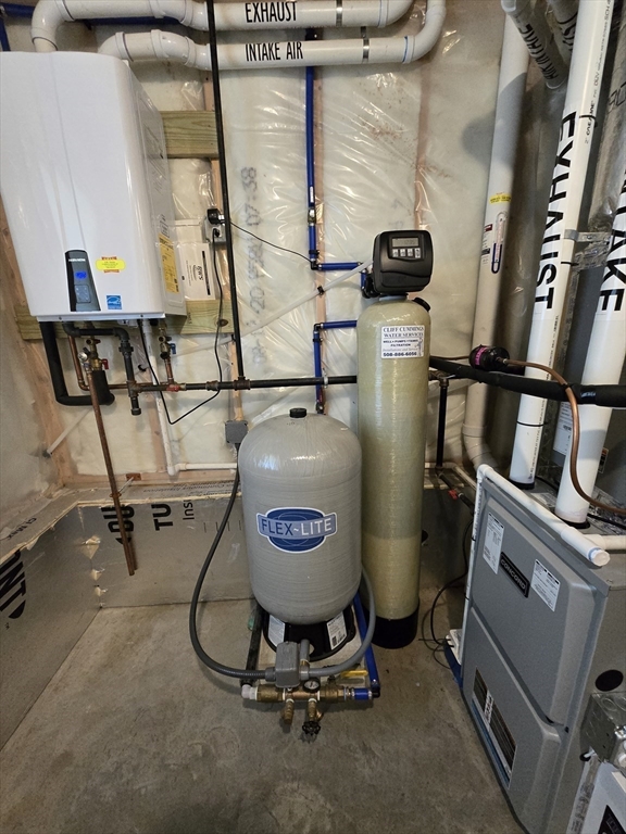 35 J Davis Road Charlton, MA 01507 - Photo 29 of 34