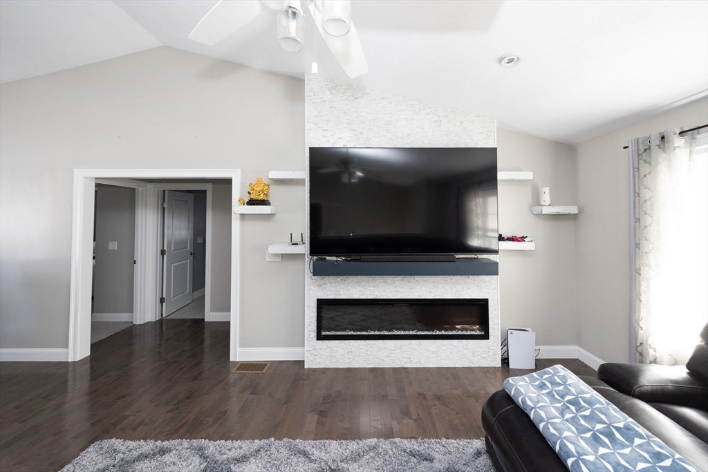 35 J Davis Road Charlton, MA 01507 - Photo 6 of 34