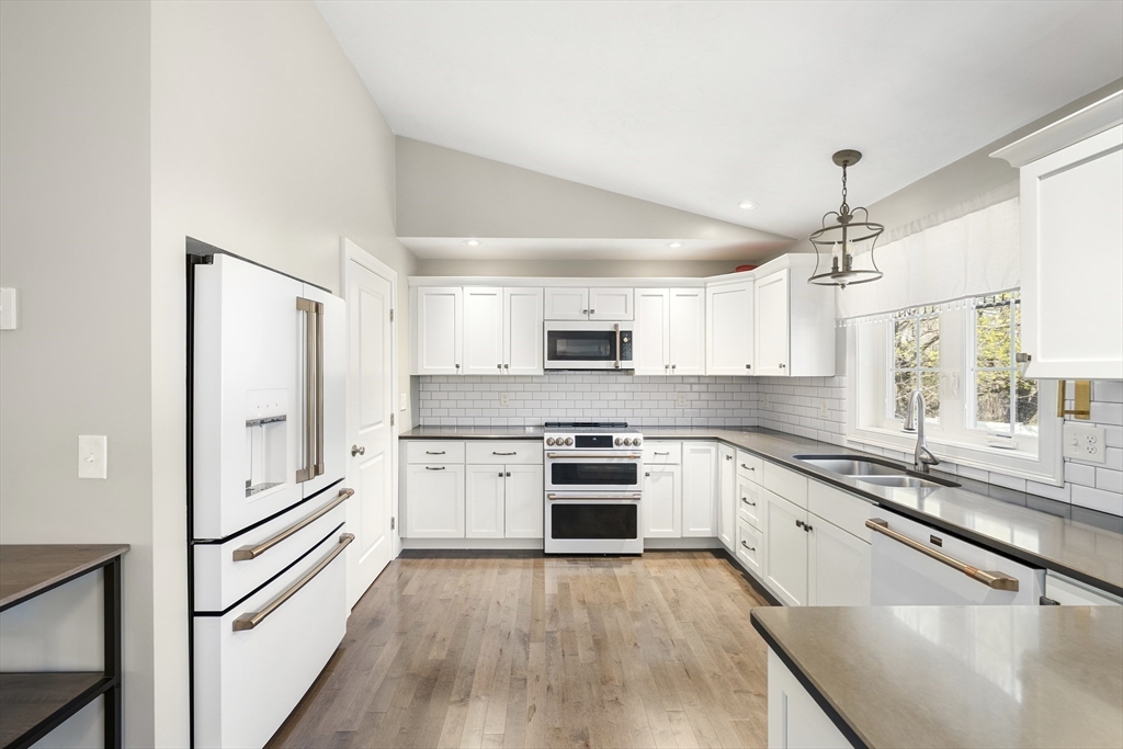 35 J Davis Road Charlton, MA 01507 - Photo 9 of 35