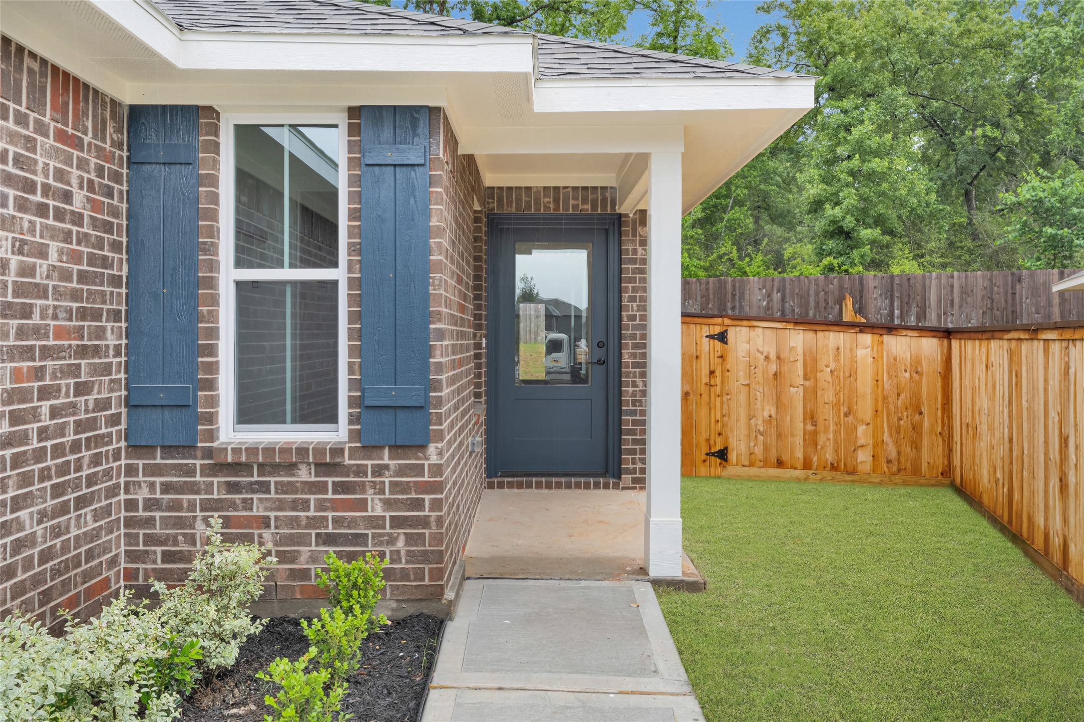 9352 Hard Rock Road Conroe, TX 77303 - Photo 2 of 21 Entry Porch