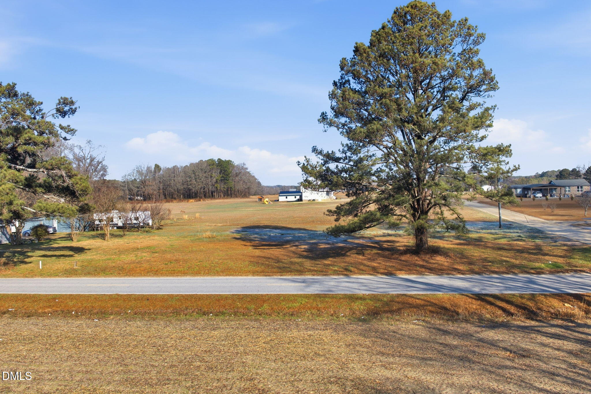 702 Short Journey Road Smithfield, NC 27577 - Photo 4 of 15 3-web-or-mls-DJI_0620