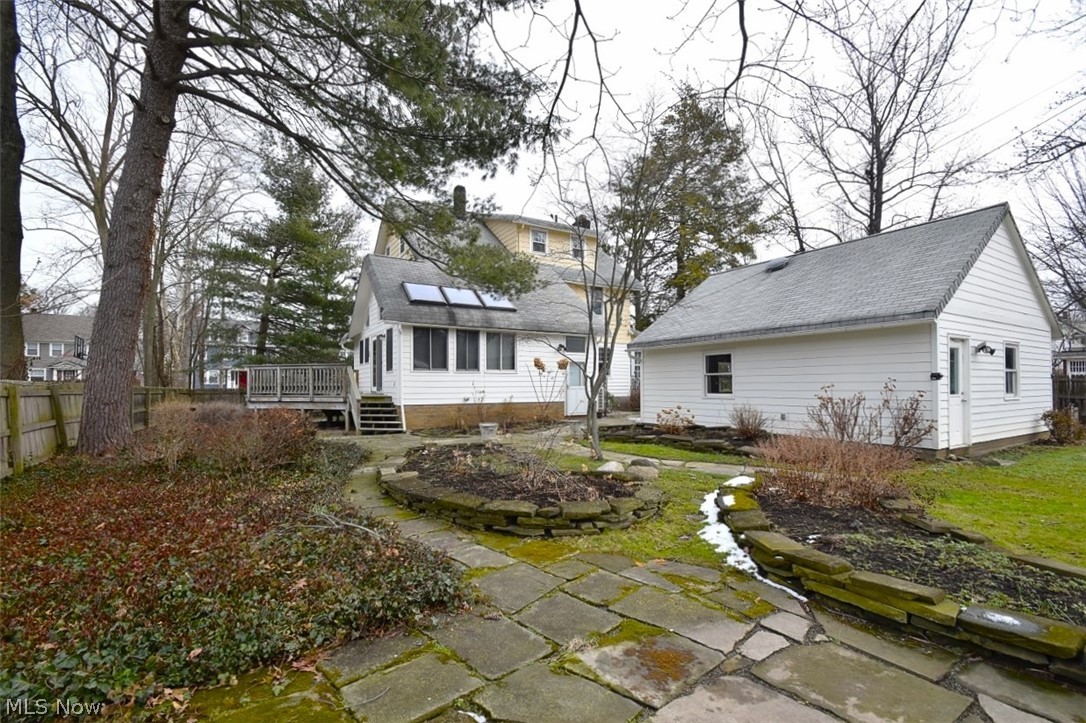 2884 Coleridge Road Cleveland, OH 44118 - Photo 29 of 35 View of Rear Yard