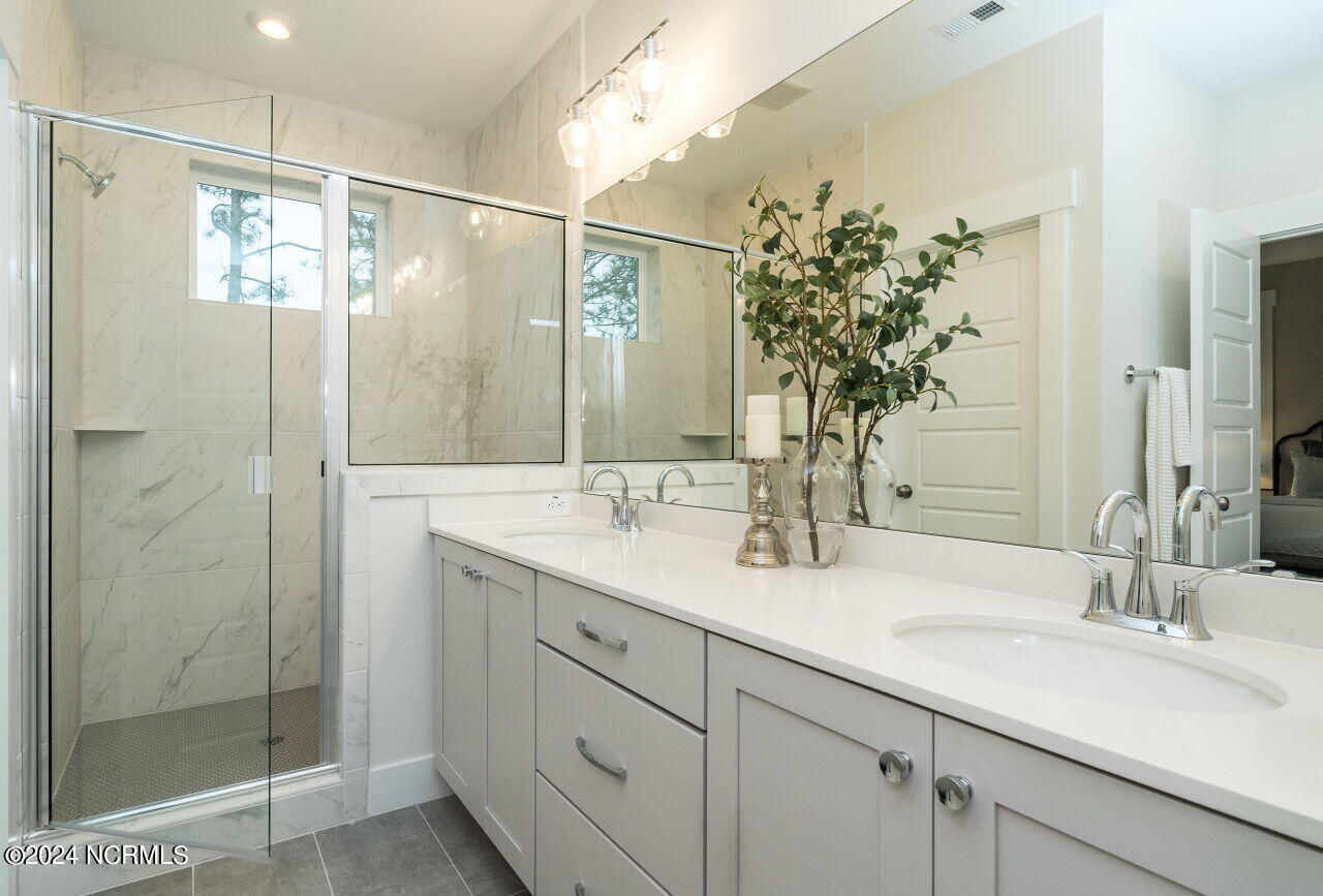 319 Braden Road Southern Pines, NC 28387 - Photo 23 of 33 021-1280x960-primary-bathroom