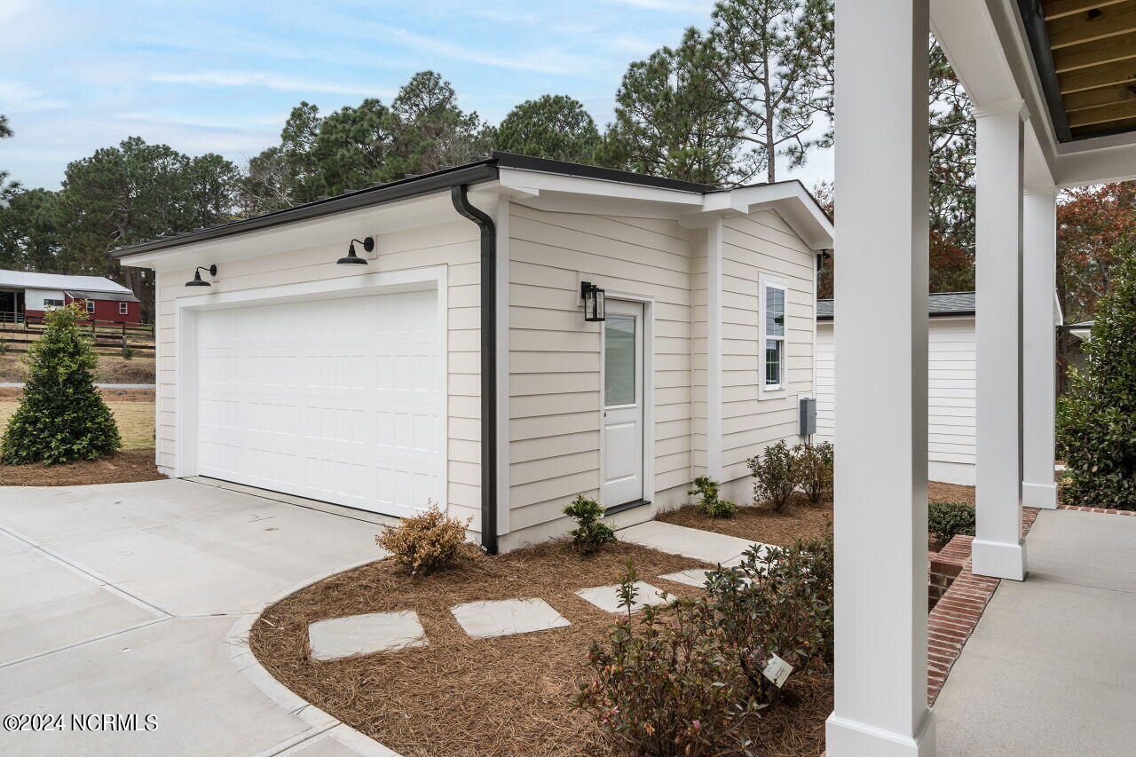 319 Braden Road Southern Pines, NC 28387 - Photo 32 of 33 030-1280x960-separate-2-car-garage