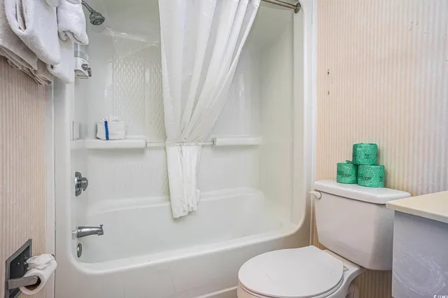 $319,900 | 201 74th Avenue North, Unit 1701, Myrtle Beach, SC 29572