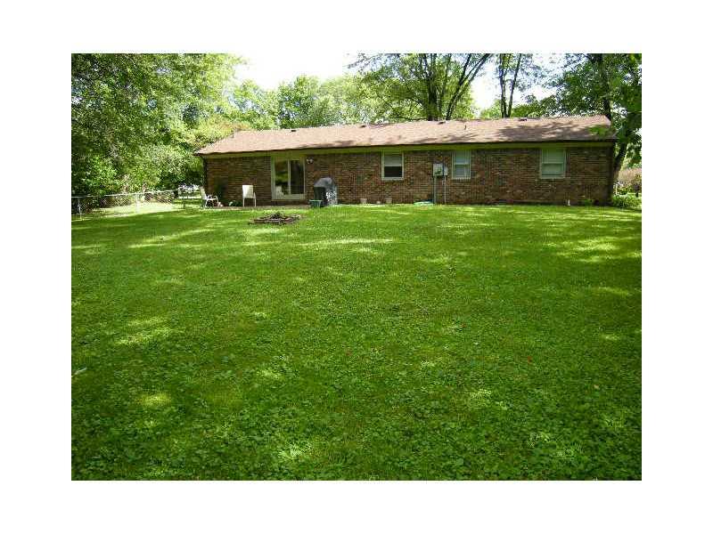 4314 Clifford Road Brownsburg, IN 46112 - Photo 3 of 23 Gallery Image 3