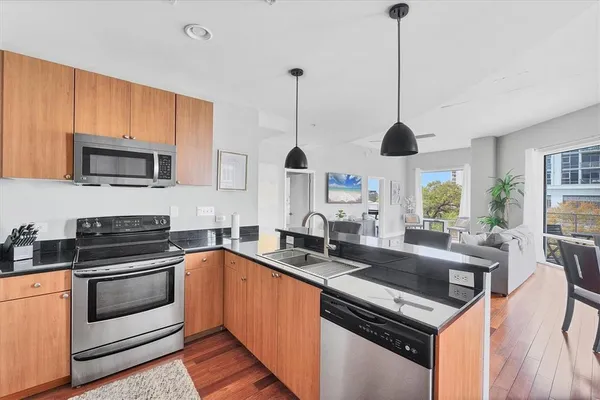 $2,950 | 525 East Jackson Street, Unit 609, Orlando, FL 32801