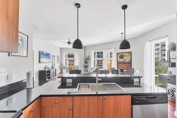 $2,950 | 525 East Jackson Street, Unit 609, Orlando, FL 32801