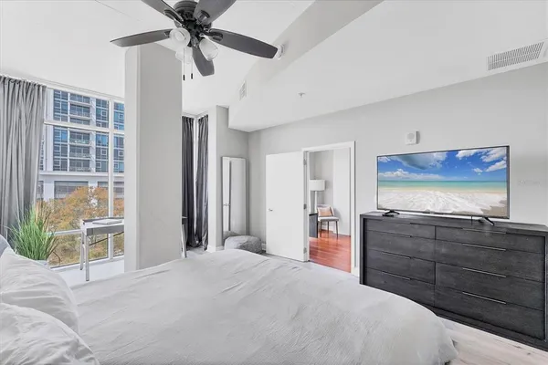 $2,950 | 525 East Jackson Street, Unit 609, Orlando, FL 32801