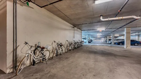 $2,950 | 525 East Jackson Street, Unit 609, Orlando, FL 32801