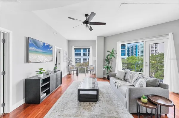 $2,950 | 525 East Jackson Street, Unit 609, Orlando, FL 32801