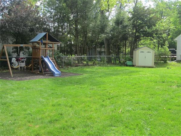 329 Bliss Road Longmeadow, MA 01106 - Photo 7 of 20 Gallery Image 7