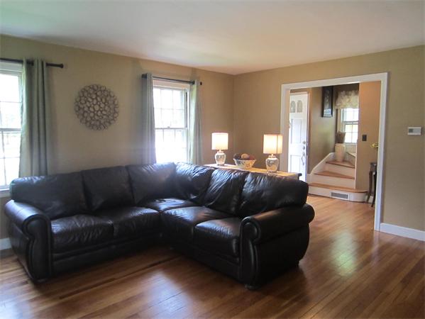 329 Bliss Road Longmeadow, MA 01106 - Photo 9 of 20 Gallery Image 9