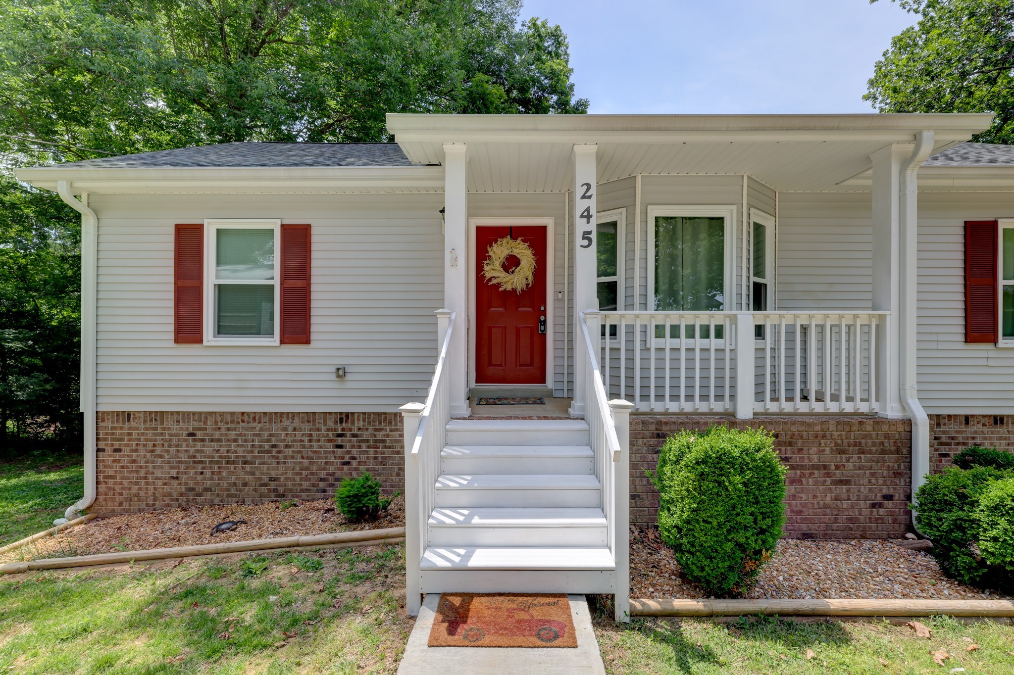 245 Gip Manning Road Clarksville, TN 37042 - Photo 2 of 47 Gallery Image 2