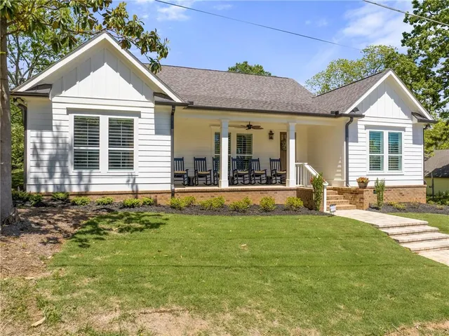 $3,400 | 5602 West Pine Street, Flowery Branch, GA 30542