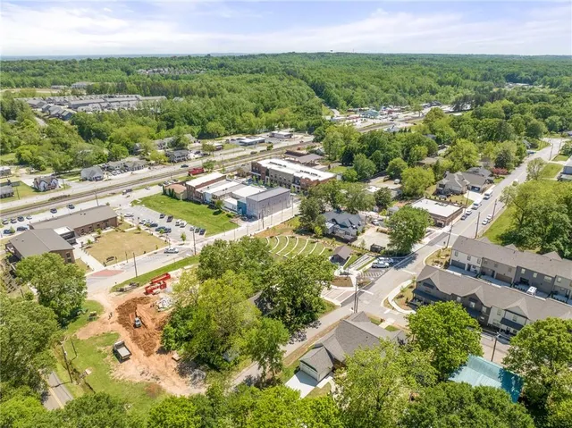 $3,400 | 5602 West Pine Street, Flowery Branch, GA 30542