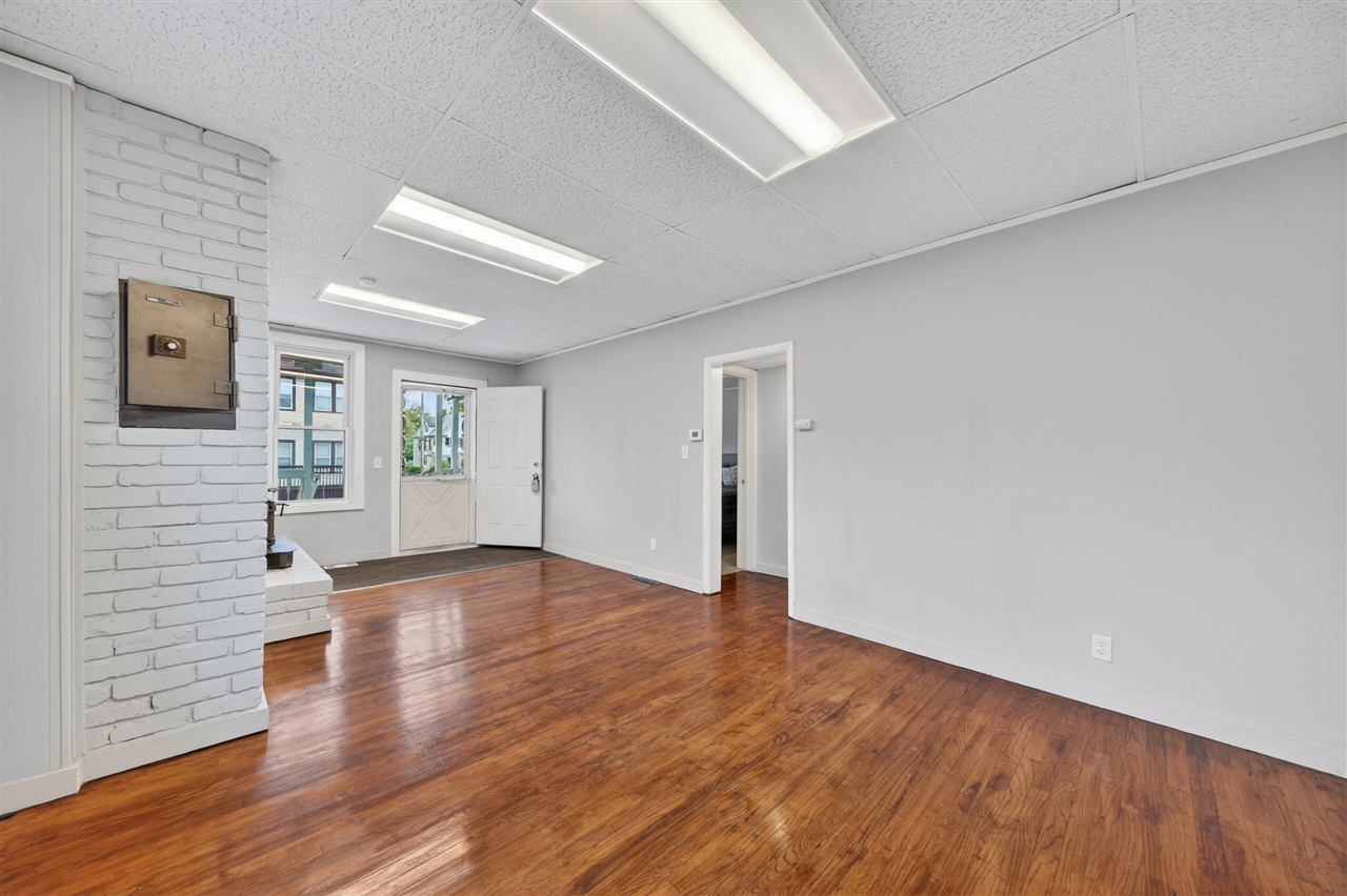 135 Batavia Street River Rouge, MI 48218 - Photo 11 of 42