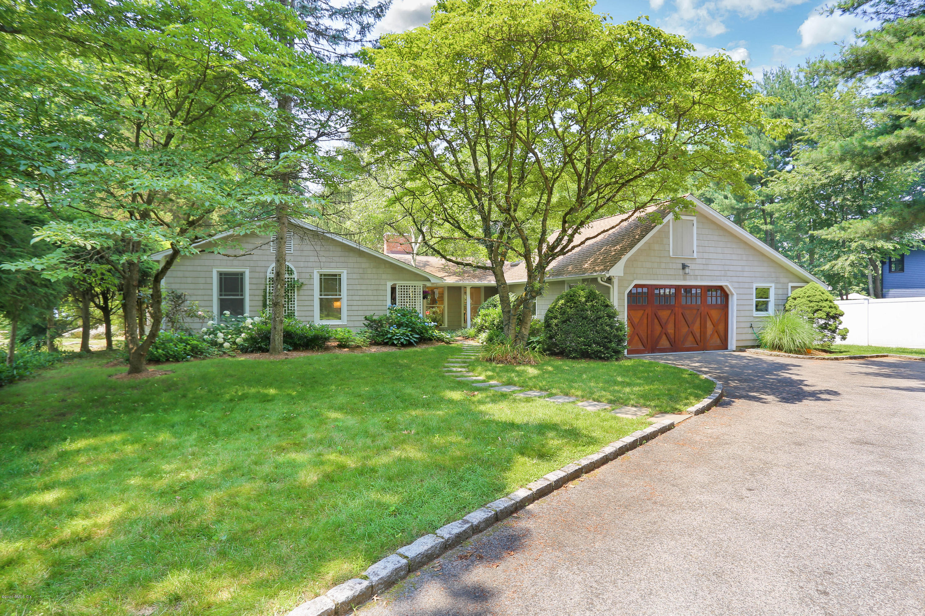 33 Butler Street Cos Cob, CT 06807 - Photo 1 of 28 33 Butler St Cos Cob CT 06807-print-020-