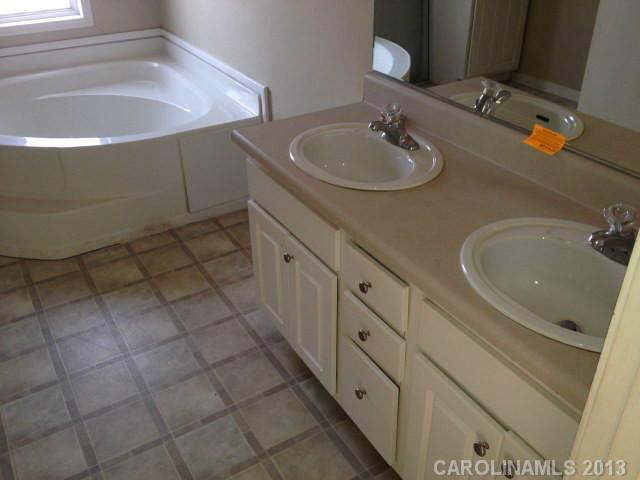 2663 Wyatt Brown Road Lancaster, SC 29720 - Photo 10 of 13 Gallery Image 10