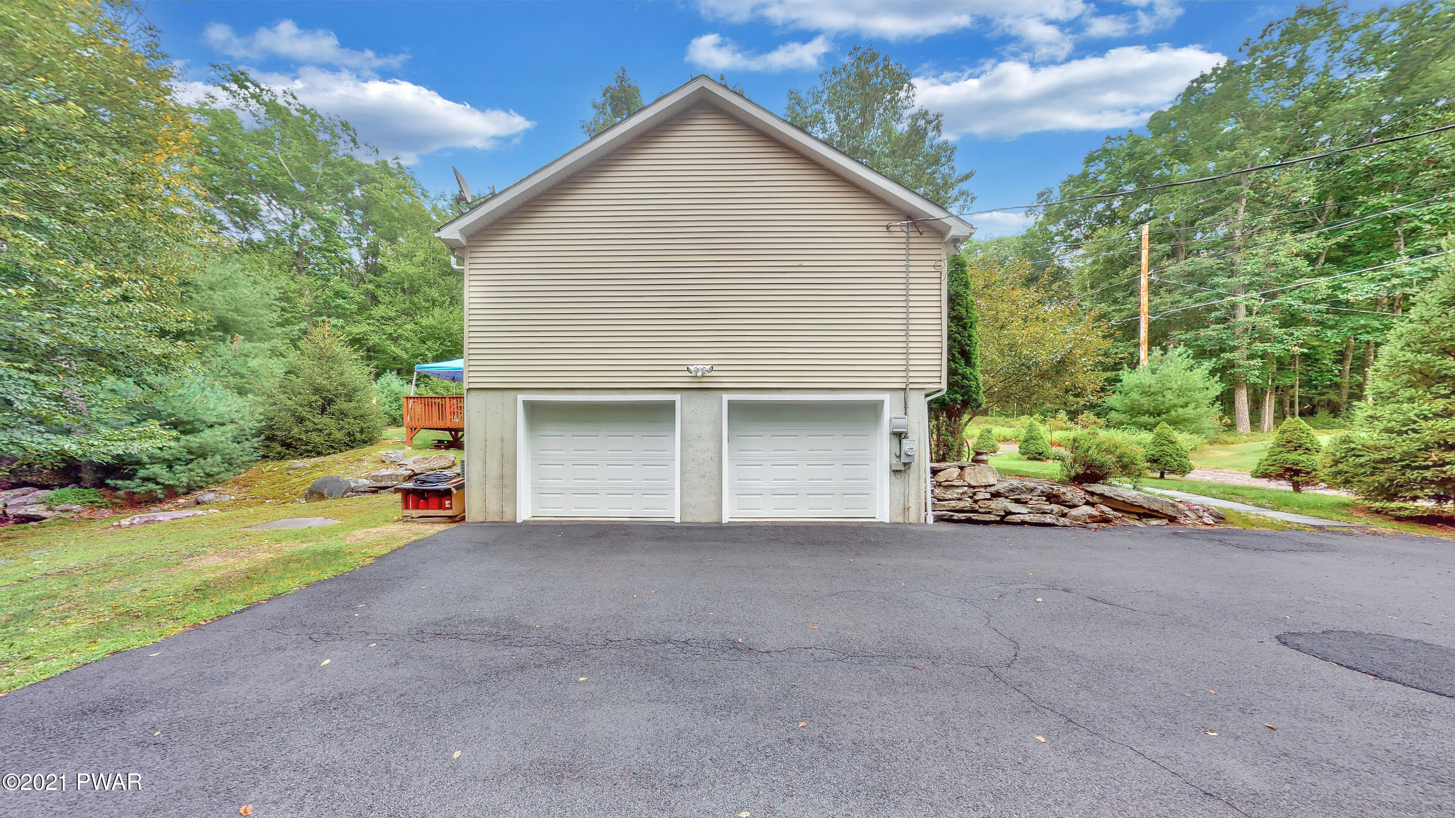 112 Neversink Road Shohola, PA 18458 - Photo 18 of 44 112-Neversink-Rd-08212021_101512