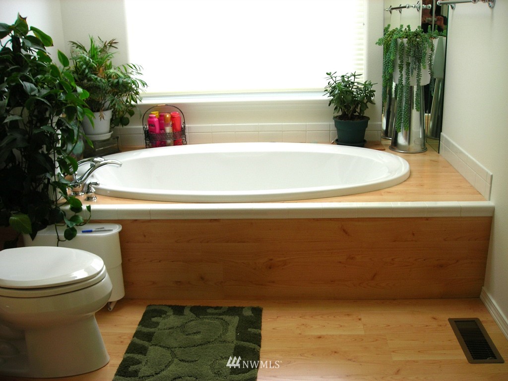 173 Rickarla Road Port Angeles, WA 98363 - Photo 9 of 18 Gallery Image 9