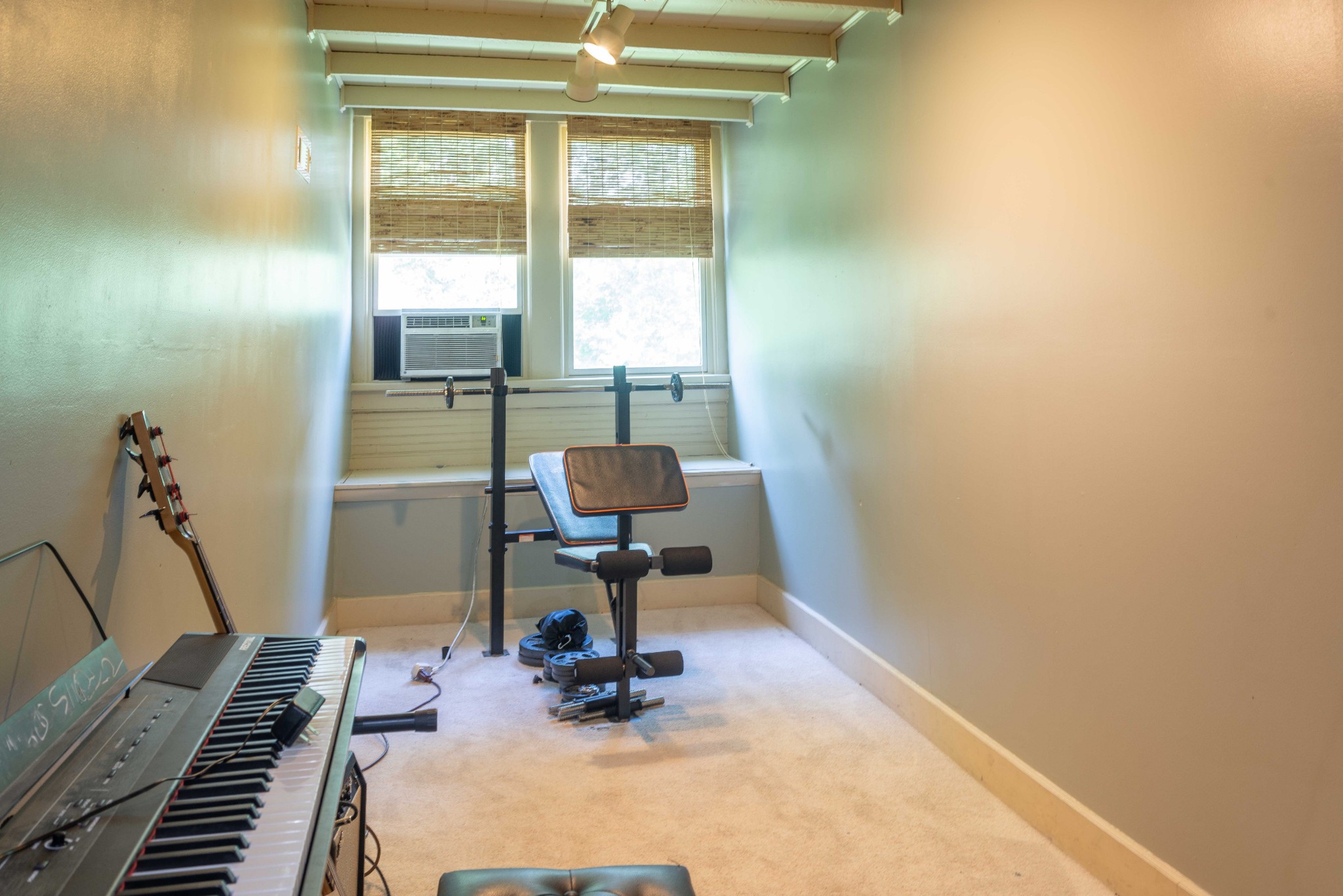101 Rowesville Road Normandy, TN 37360 - Photo 30 of 47 a room with furniture and a window