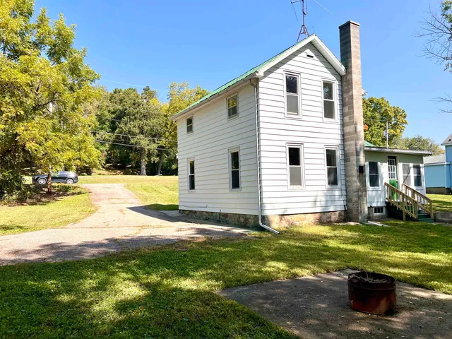 $164,900 | 103 High Street, North Freedom, WI 53951