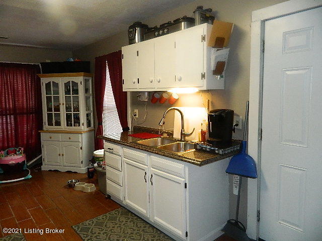 6669 Rutledge Road Louisville, KY 40258 - Photo 8 of 28 DSCN5233