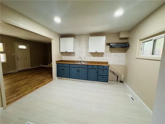 $256,000 | 2506 South 48th Terrace, Kansas City, KS 66106