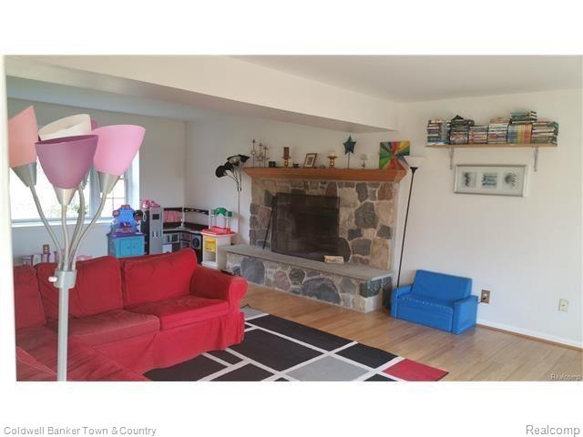 1850 Peavy Road Howell, MI 48843 - Photo 12 of 49 GetMedia-11.ashx - Copy