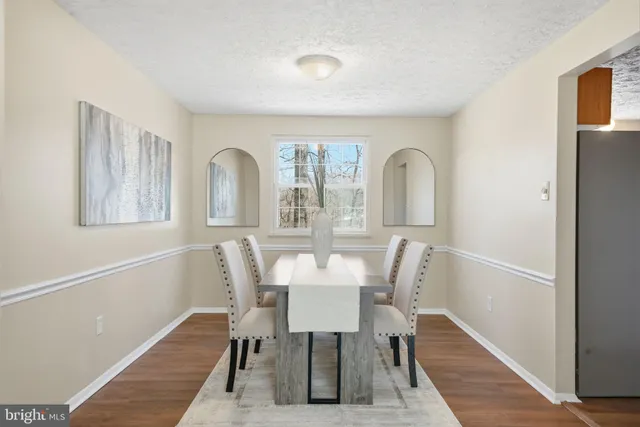 $739,900 | 8303 White Star Court, Springfield, VA 22153