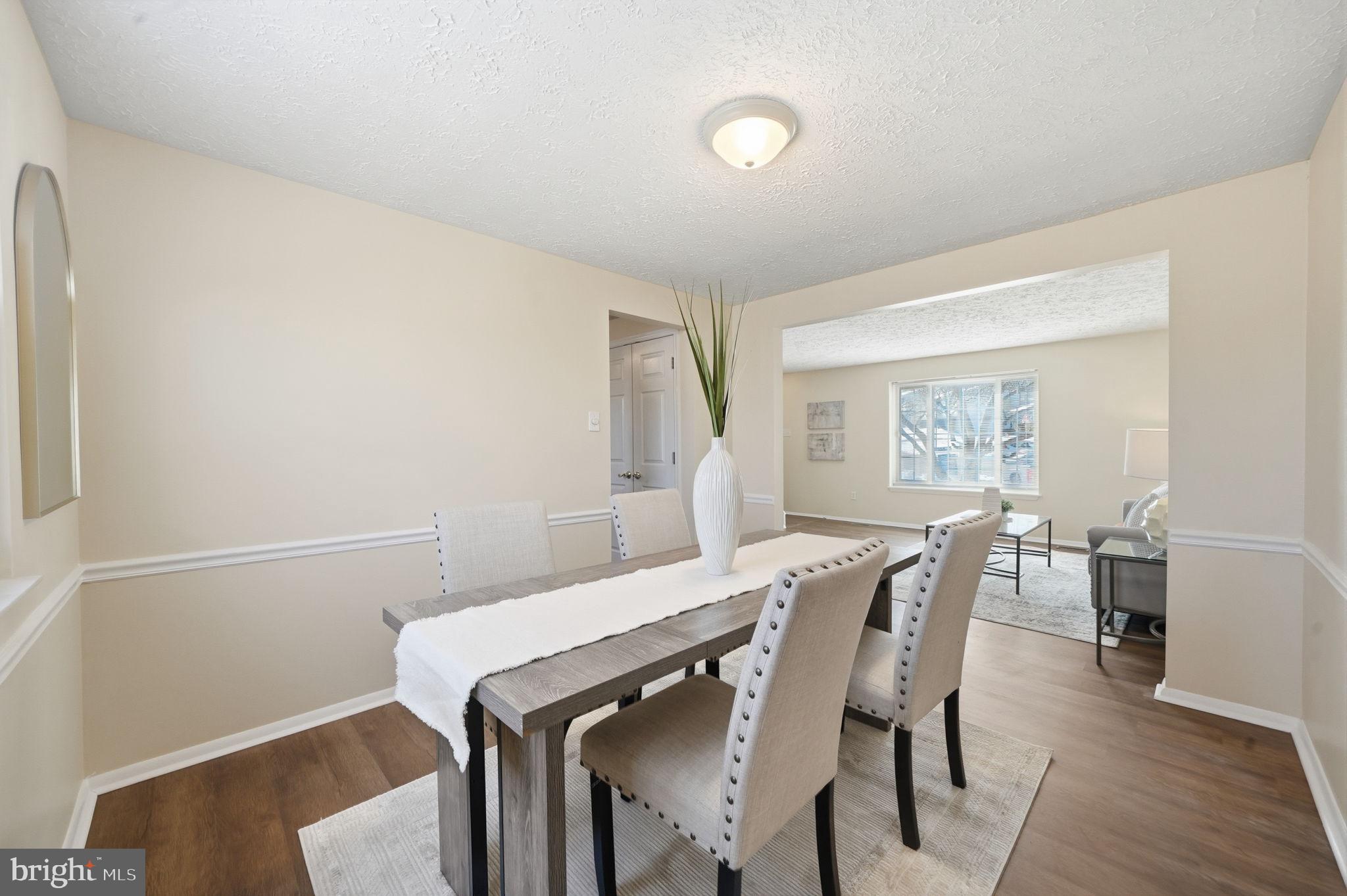 8303 White Star Court Springfield, VA 22153 - Photo 9 of 52