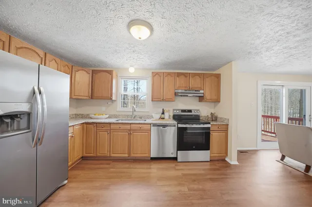 $739,900 | 8303 White Star Court, Springfield, VA 22153