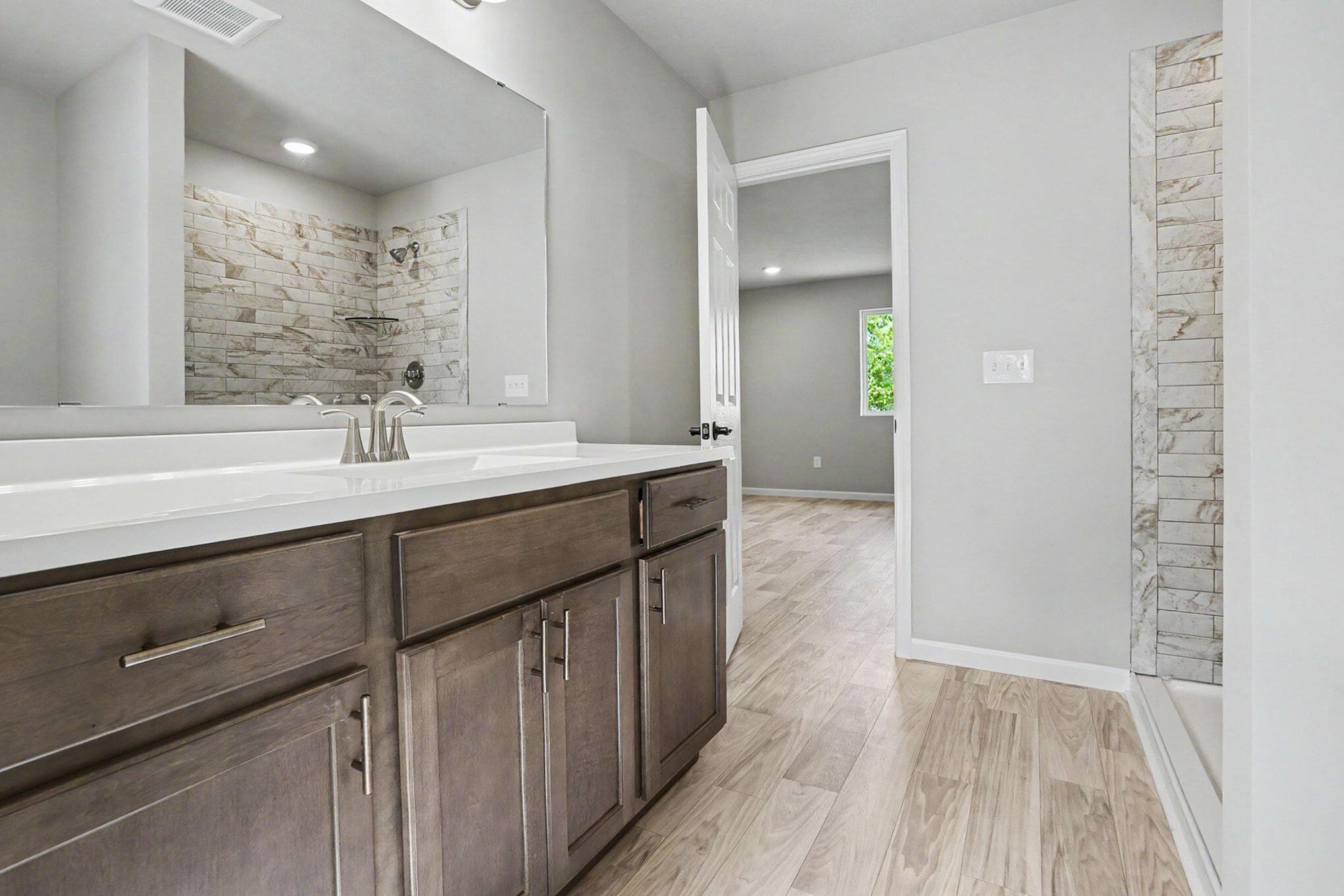 71372 Embassy Road Edwardsburg, MI 49112 - Photo 12 of 39 SGN038-i2060-Primary Bath