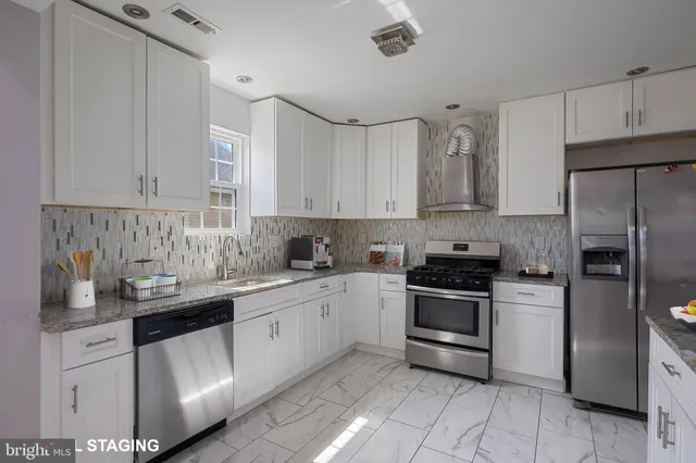 $295,000 | 3905 Pinewood Avenue, Baltimore, MD 21206