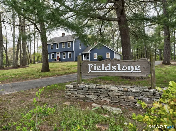 $579,900 | 96 Fieldstone Drive, Windsor, CT 06095
