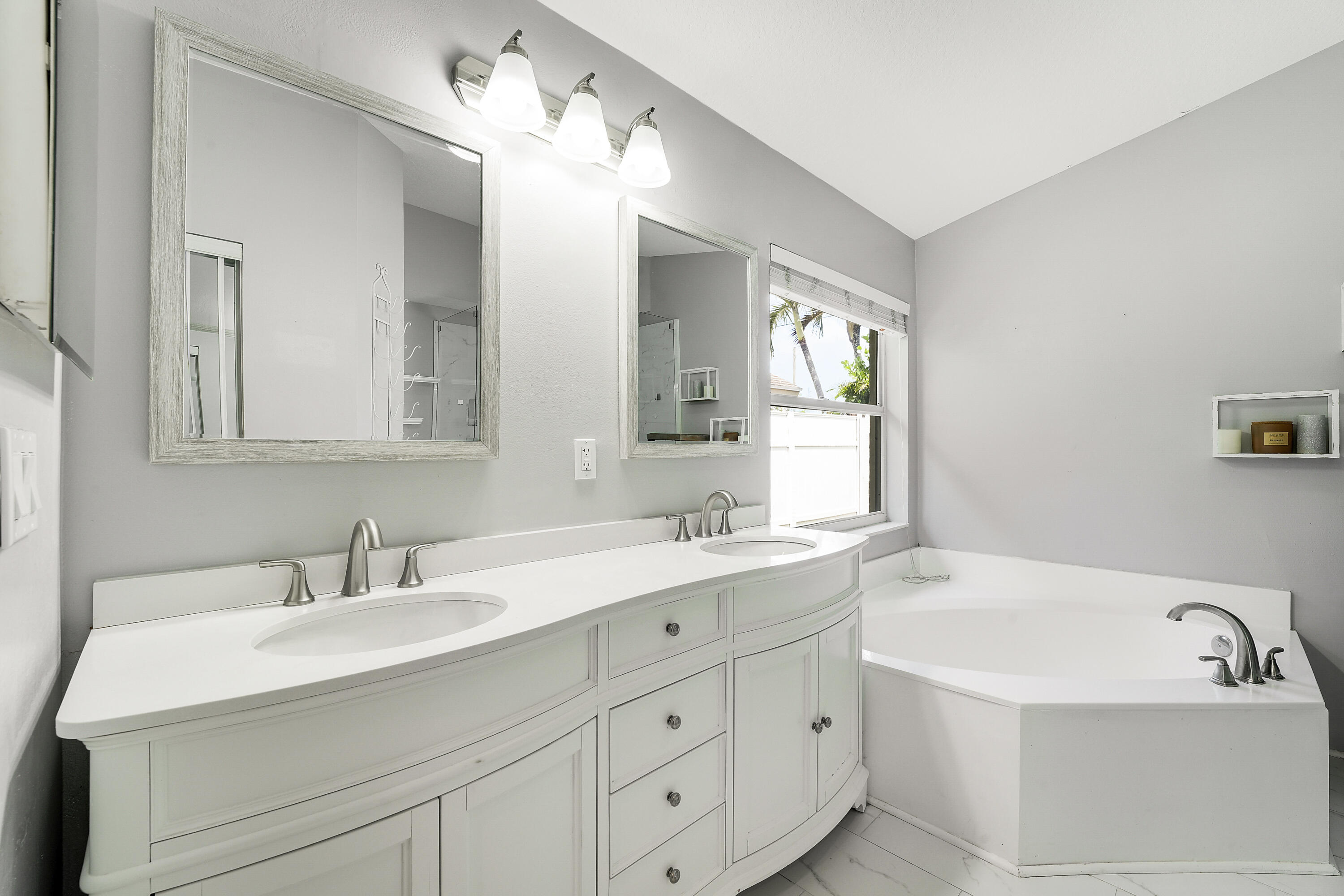 6334 Barbara Street Jupiter, FL 33458 - Photo 21 of 38 House-20
