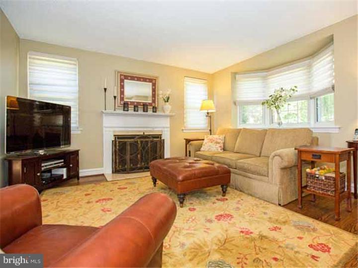 1912 Prospect Ridge Boulevard Haddon Heights, NJ 08035 - Photo 4 of 23