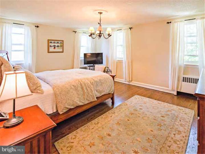 1912 Prospect Ridge Boulevard Haddon Heights, NJ 08035 - Photo 8 of 23