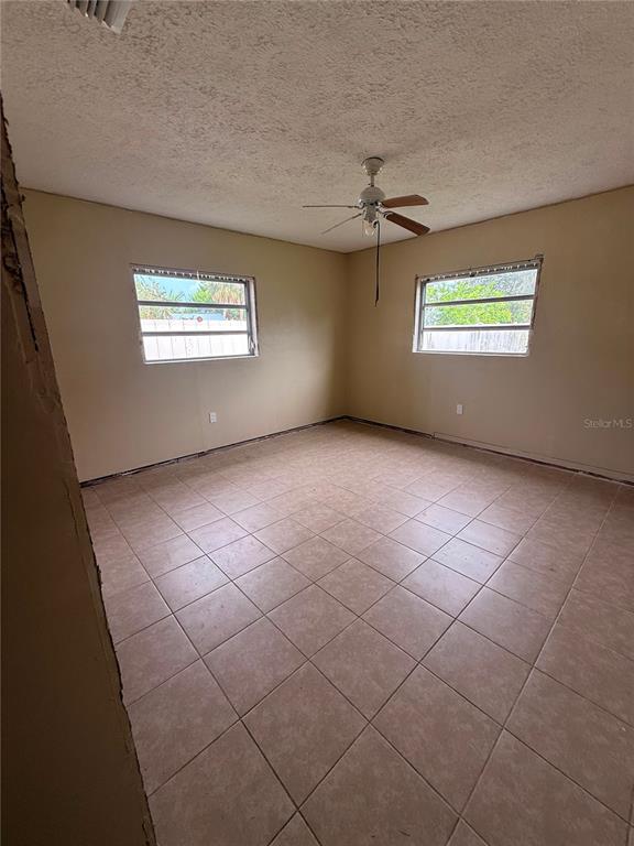 806 West Shell Point Road Ruskin, FL 33570 - Photo 10 of 11 Gallery Image 10