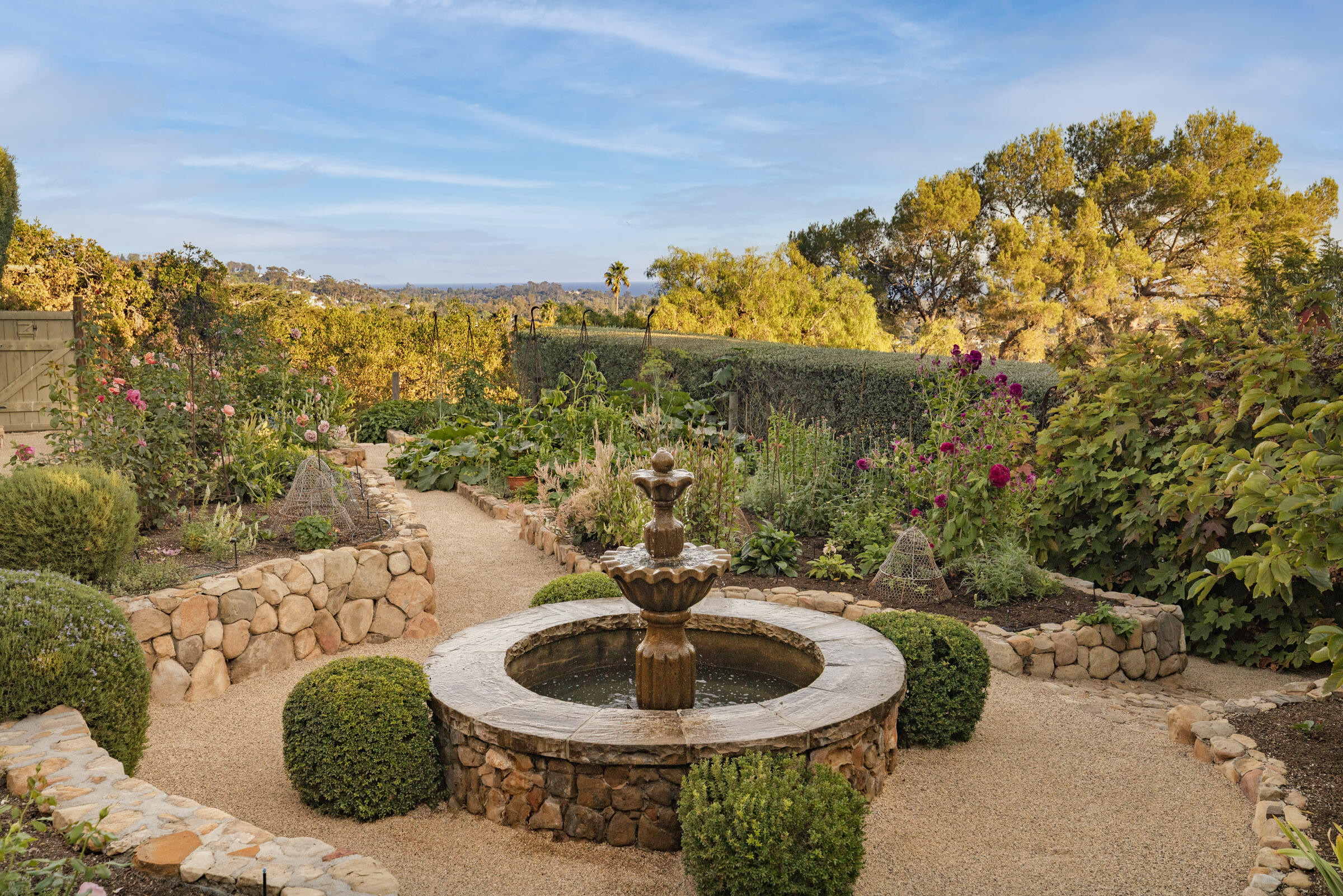 1022 Garcia Road Santa Barbara, CA 93103 - Photo 20 of 29 a view of outdoor space and yard
