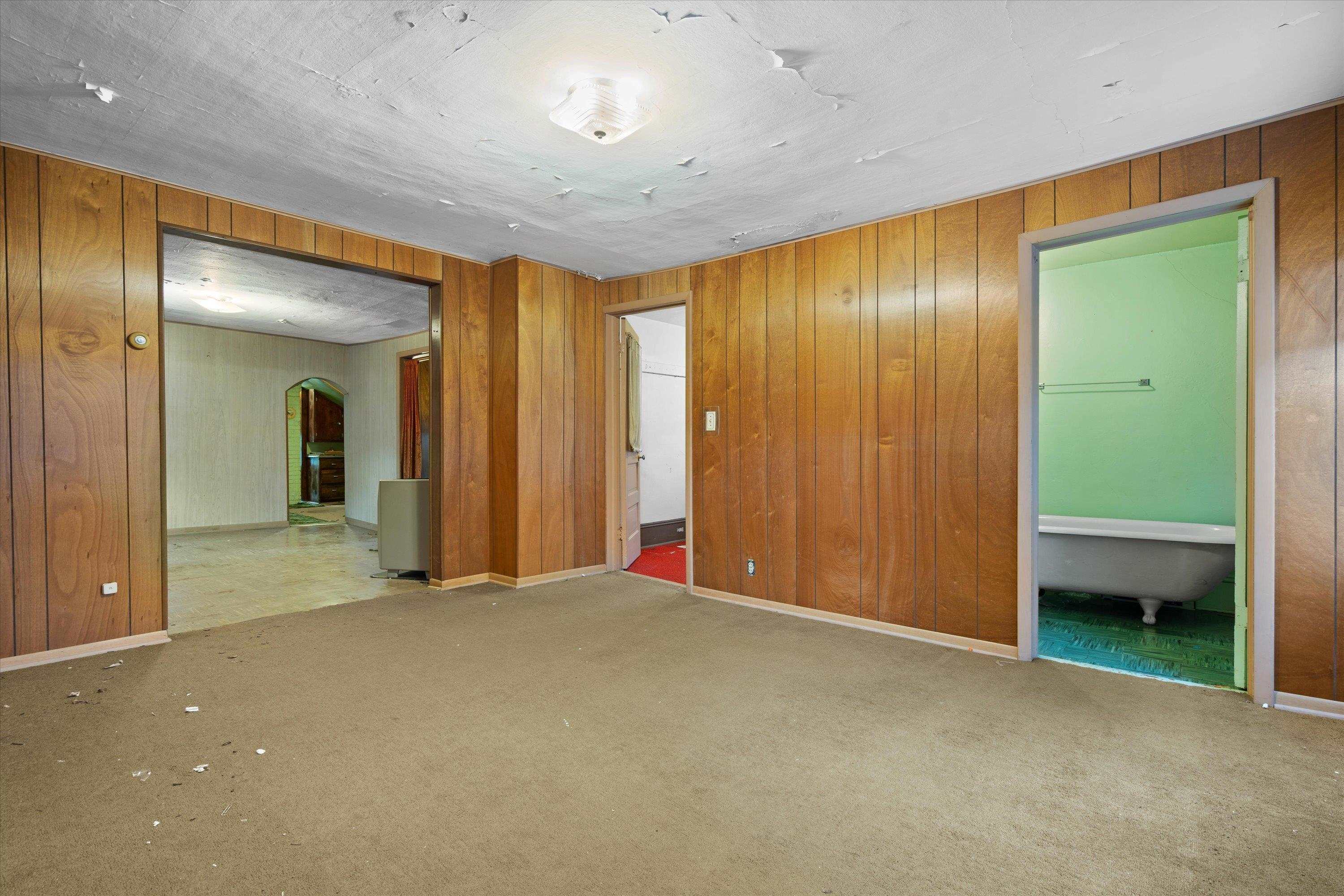 1825 Minnesota Street Oshkosh, WI 54902 - Photo 14 of 25