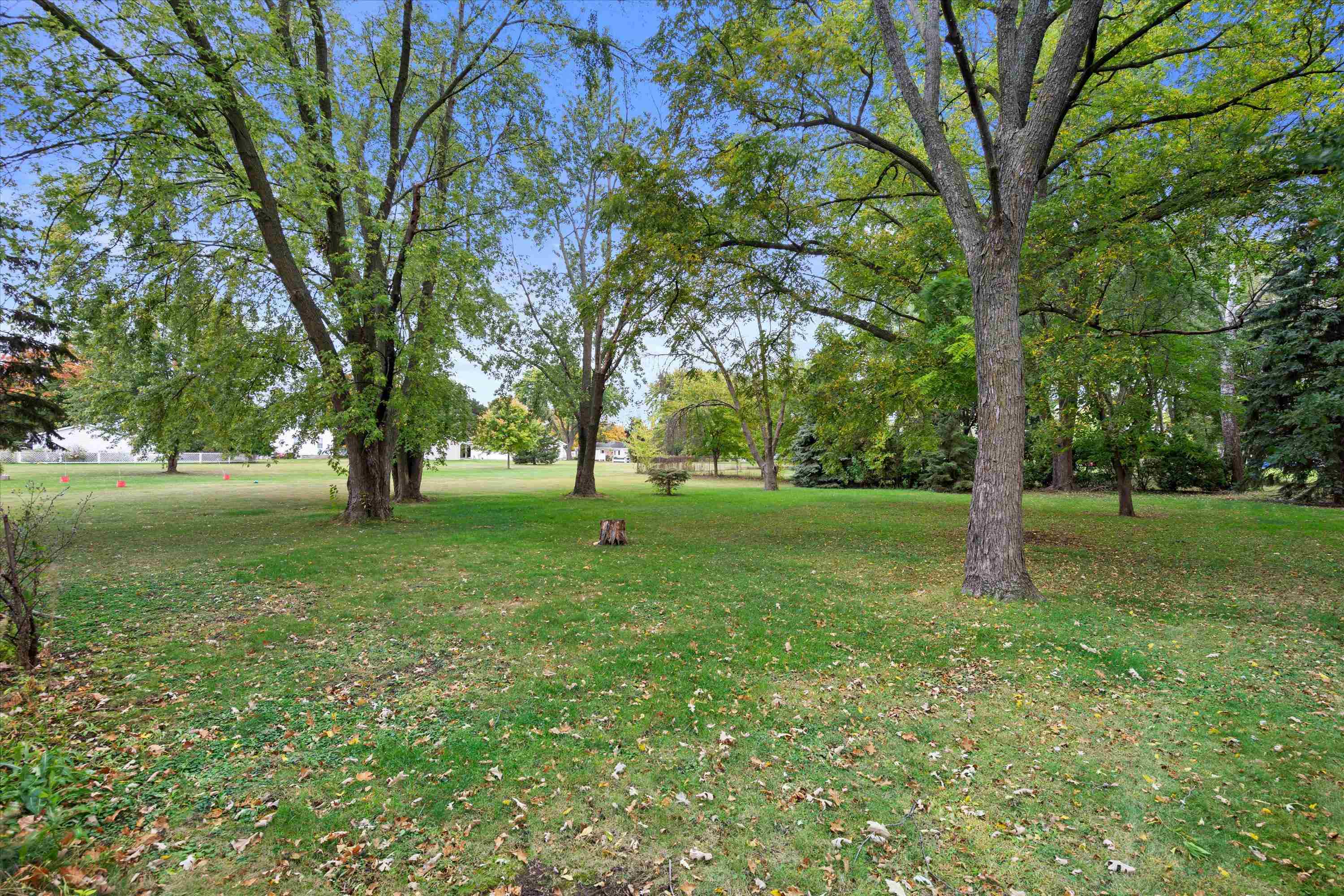 1825 Minnesota Street Oshkosh, WI 54902 - Photo 22 of 25