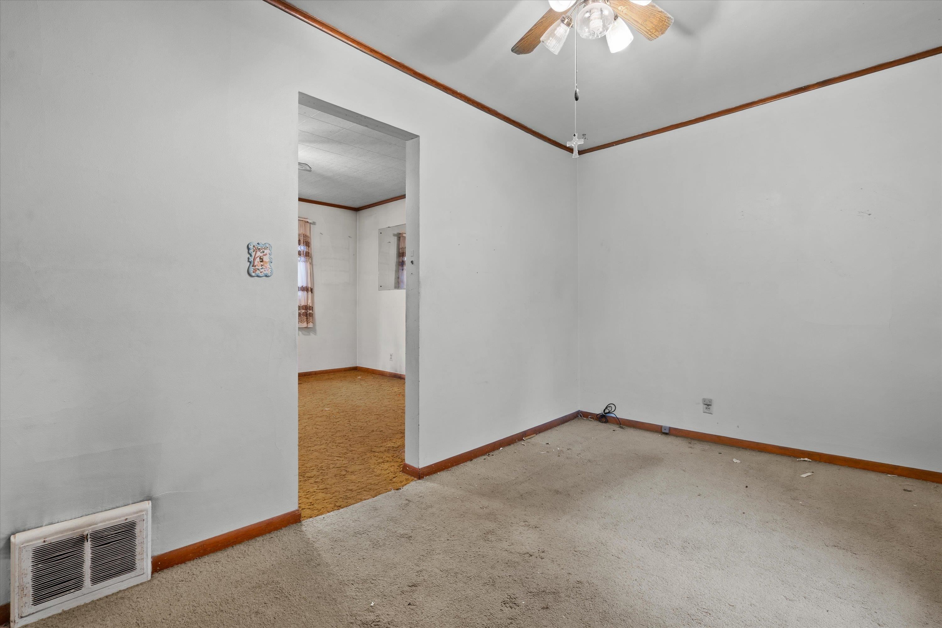 1825 Minnesota Street Oshkosh, WI 54902 - Photo 9 of 25