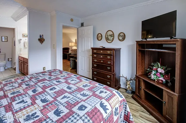 $348,800 | 102 Baskins Creek Bypass, Unit 306, Gatlinburg, TN 37738