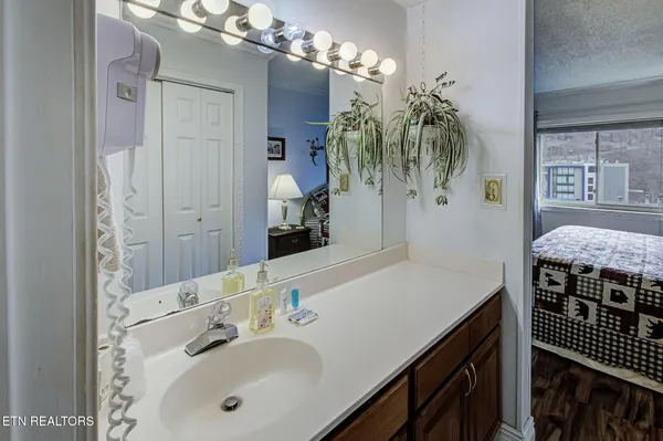 $348,800 | 102 Baskins Creek Bypass, Unit 306, Gatlinburg, TN 37738